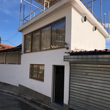 Vendégház Geni Gjirokastra